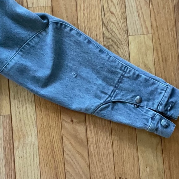 Classic vintage Calvin Klein grey jean jacket - Picture 7 of 16